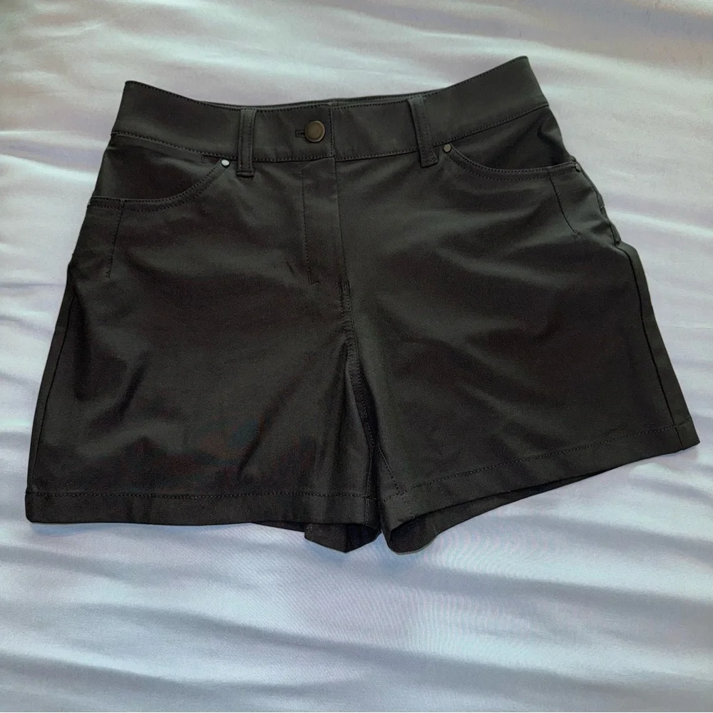 Lululemon City Sleek 5 Pocket Pant High Rise Short 4 in. - Size 25 in Black - Picture 2 of 7
